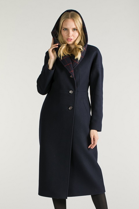 Приталенное пальто с капюшоном О-814 - длинное, цвет синий,коричневый