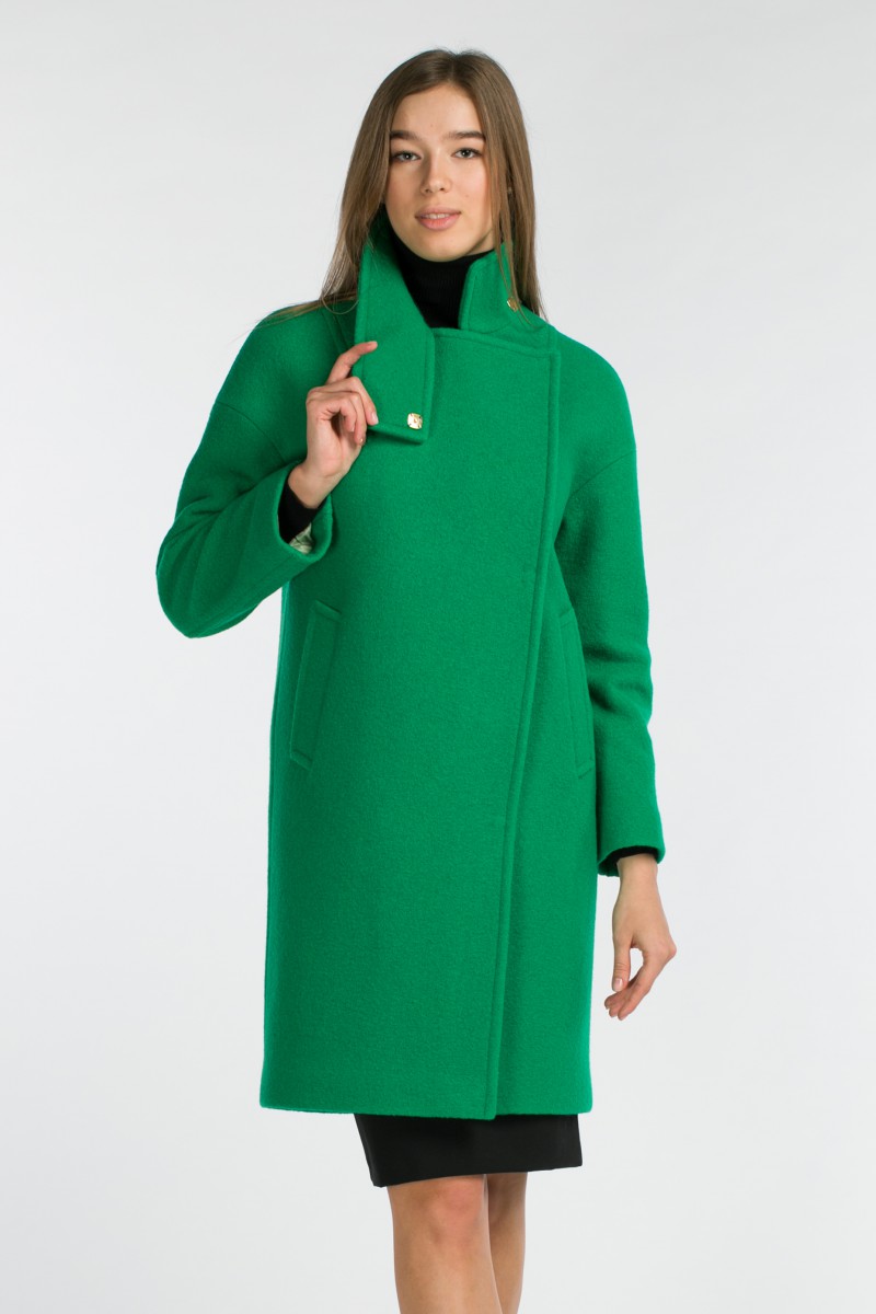 Купить женское пальто в москве демисезонное модное. Пальто женское зеленое резерверд. Пальто резервед женское зеленое. Пальто салатовое женское. Пальто женское демисезонное.