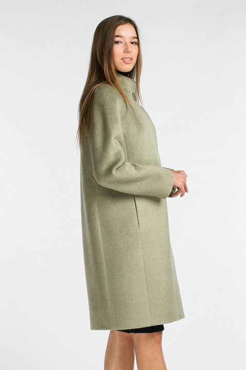 Женское демисезонное пальто О-885 - средней длины, цвет зеленый,фуксия