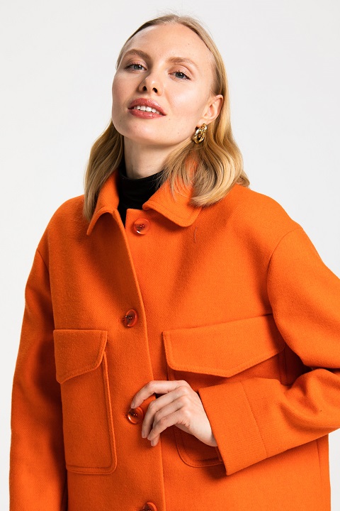 Весенняя куртка с накладными карманами О-988 - короткое, цвет оранжевый,оранжевый